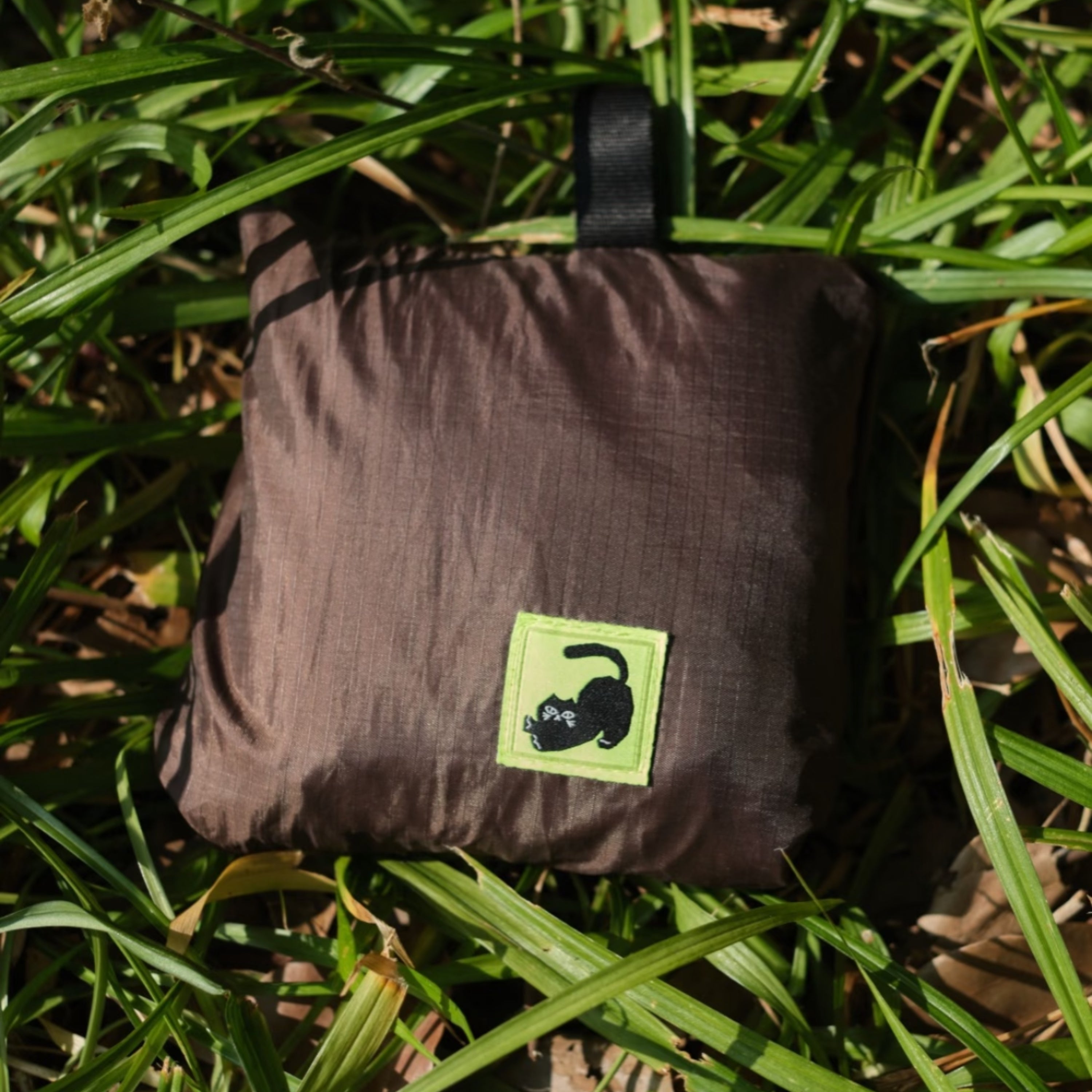 Let's Stretch Waterproof Picnic Mat, Brown