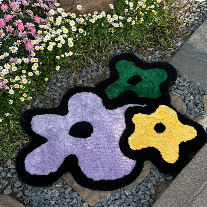 Tapis décoratif à trois fleurs