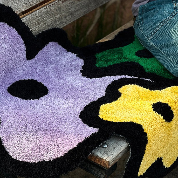 Tapis décoratif à trois fleurs