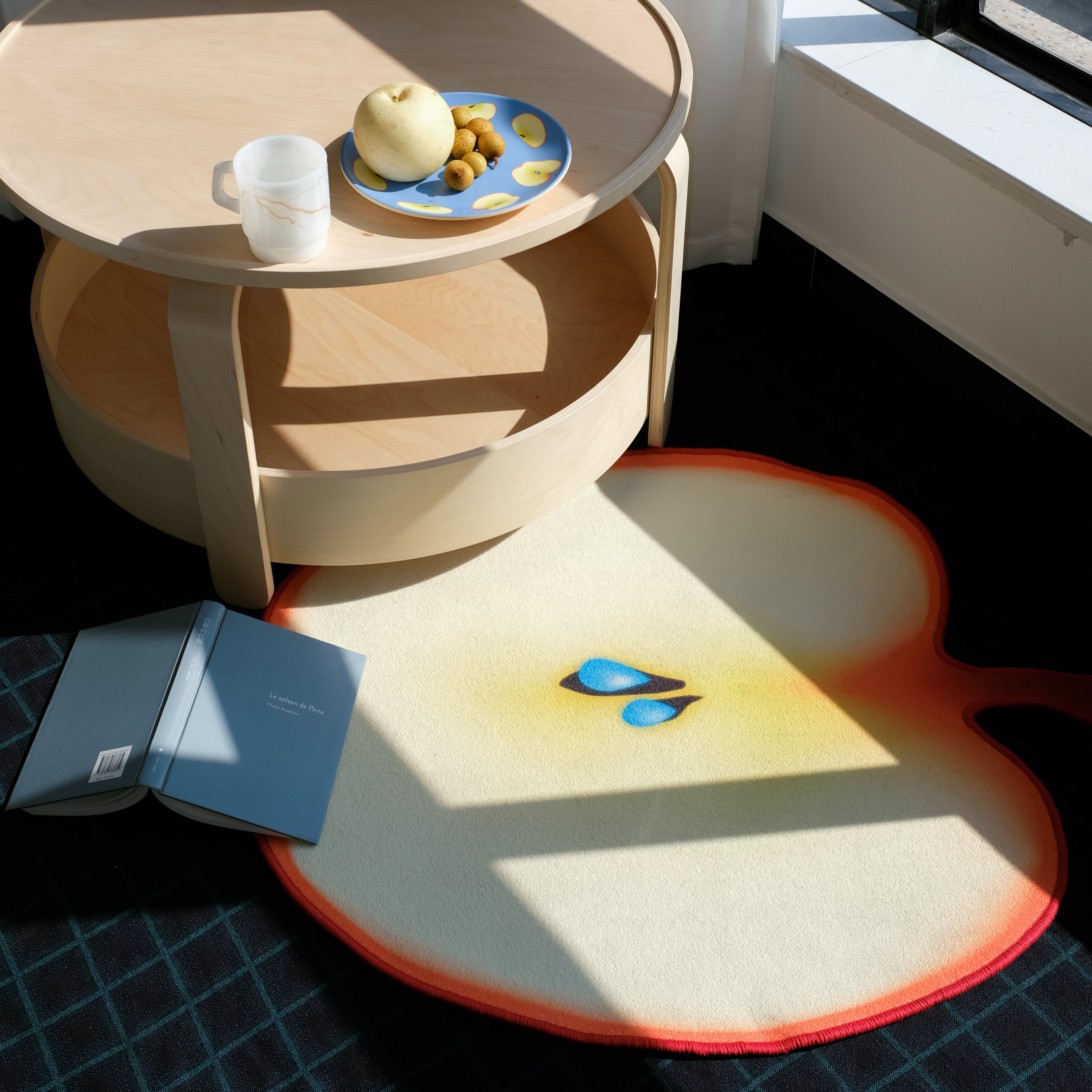 Teary Apple Accent Rug