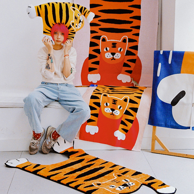 Hand-knitted Papa Tiger Cushion